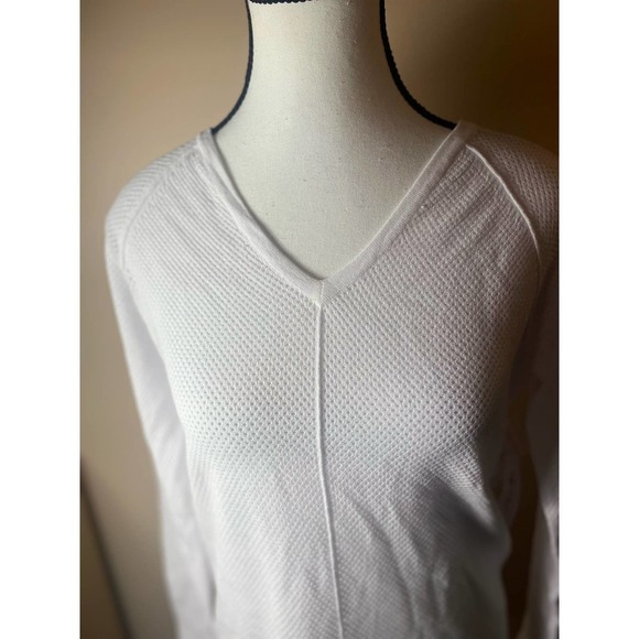 Tribal Long Sleeved Mesh Top NWT! - Picture 4 of 11